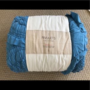 Anthropologie Rivulets Queen Quilt